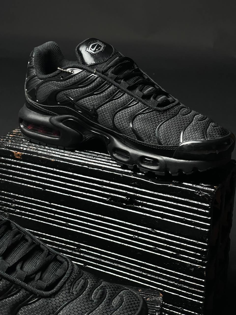 NIKE Tn BLACK BLACK 2026