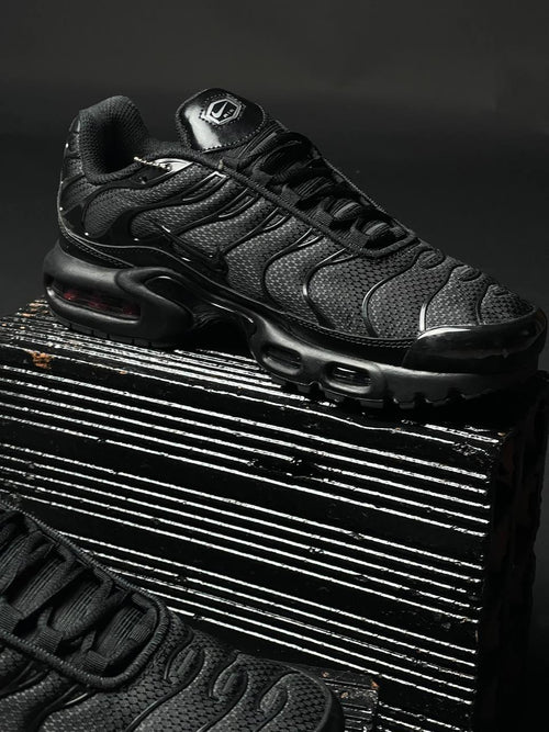 NIKE Tn BLACK BLACK 2026